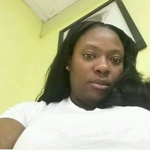 Meet your Posher, Lorraine